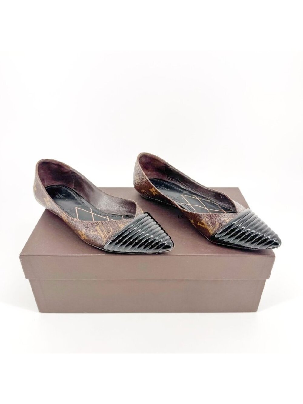 Louis Vuitton Monogram Ballet Flat EU 36.5 US 6.5 Brown Canvas Pointed Cap Toe